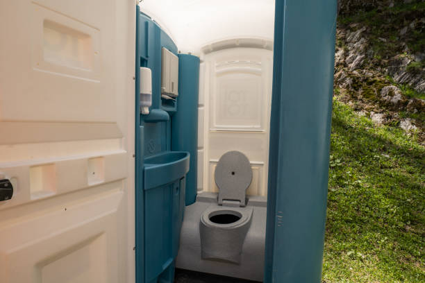 Best VIP or Luxury Restroom Trailers  in Asheboro, NC
